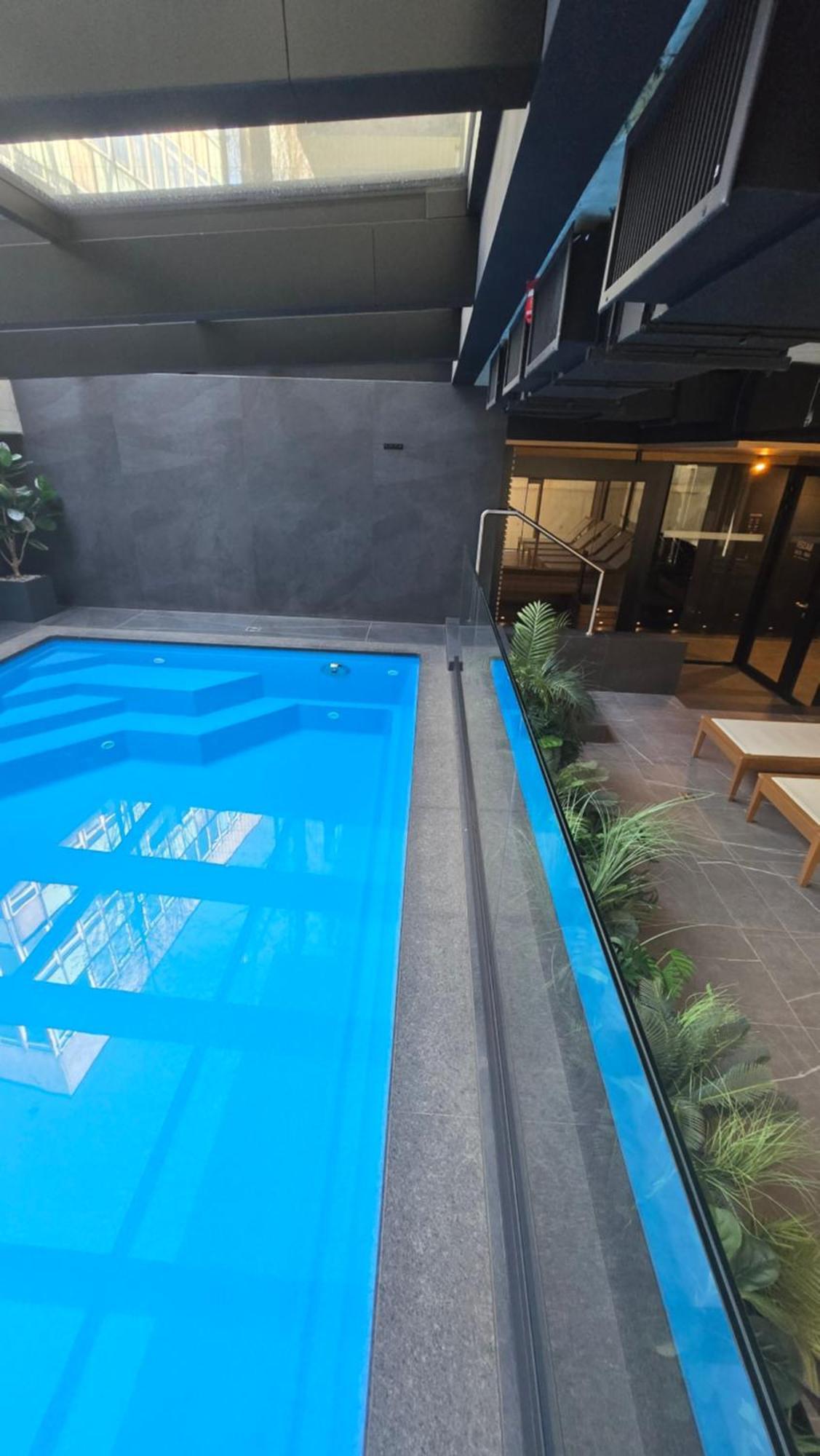 Luxury Spa City Center Apartments, Pool & Sauna & Gym & Self Check In 24 H & Free Parking Cracóvia Exterior foto